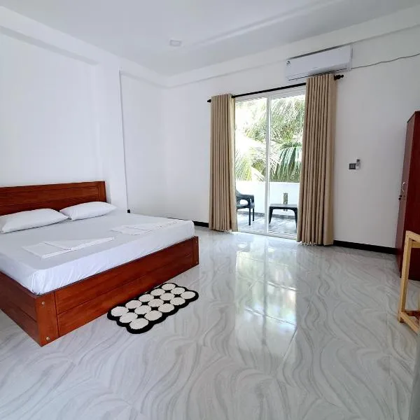 Fortress Holiday Apartments，位于希克杜沃的酒店