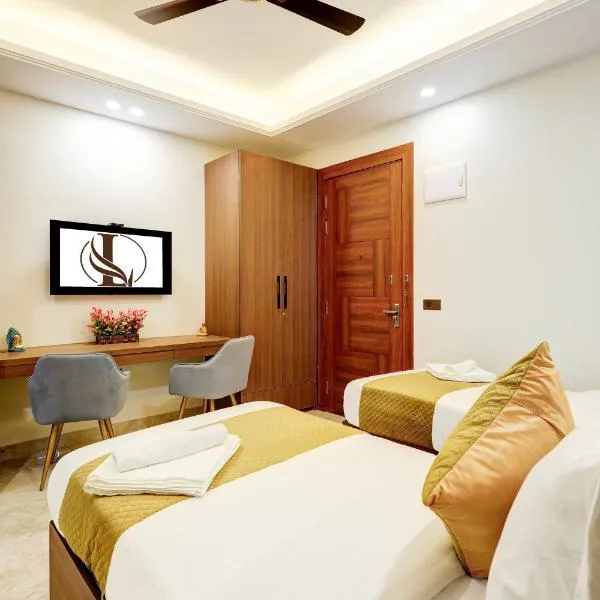 Limewood Stay Premium Studios - Near Sector 29，位于古尔冈的酒店