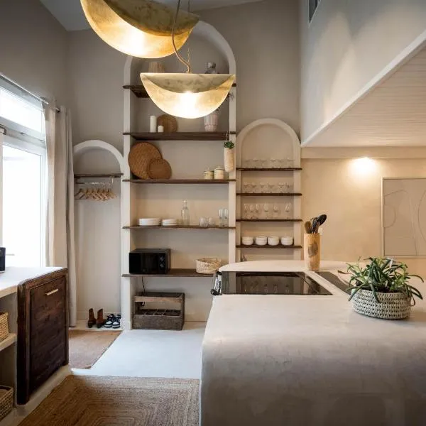 La Tête Penchée - Maison Duplex 2 Chambres et Jacuzzi，位于Deûlemont的酒店