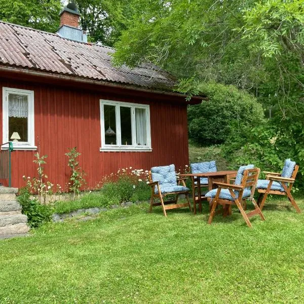 Lilla Halängen cottages, Mormors hus，位于Dalskog的酒店