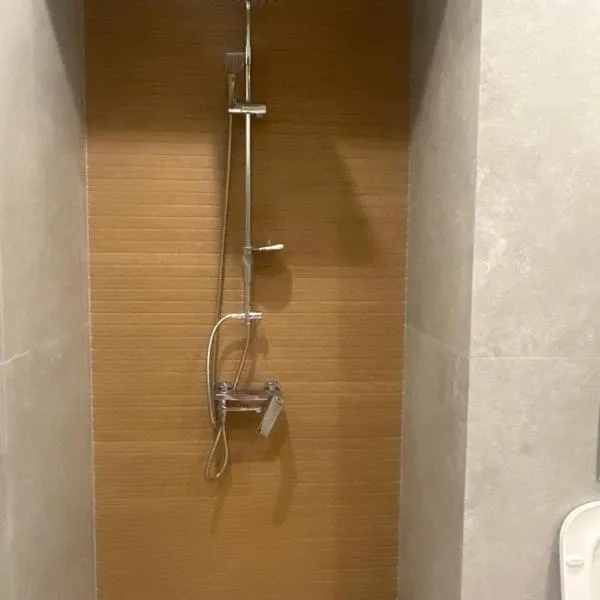 An hotel，位于埃里温的酒店