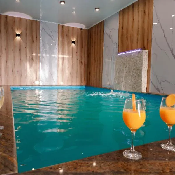 Complex turistic Veverita，位于兰卡的酒店