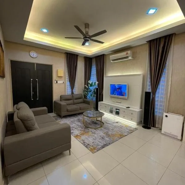Aisy Q Homestay Musliim，位于Kampong Padang Keladi的酒店