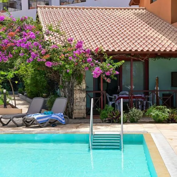 Porto Antigo II Poolside Appartment，位于圣玛丽亚的酒店
