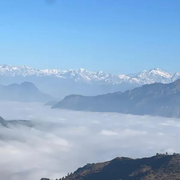 Deodar Abode，位于Lohaghāt的酒店