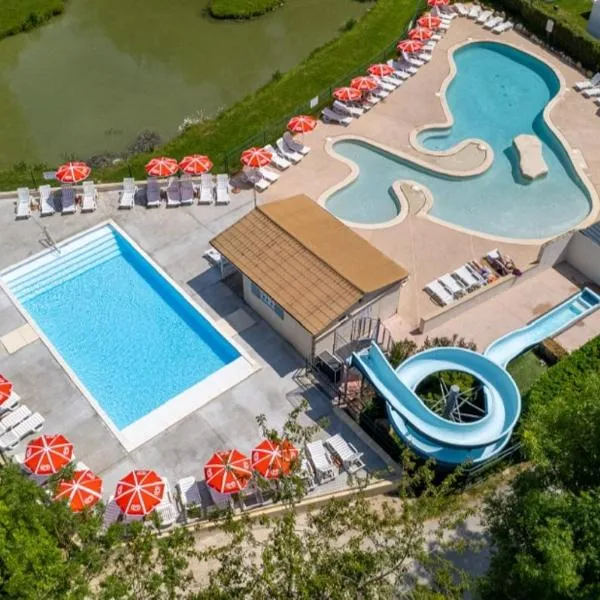 Camping Country Park Touquin - Site Officiel - Next to Disneyland Paris，位于Touquin的酒店