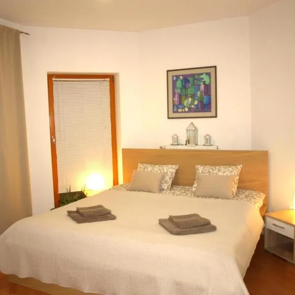 Apartament VISOTA，位于普图伊的酒店