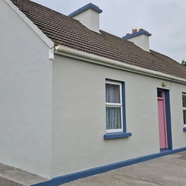 Paddy Staffs Cottage，位于Inverin的酒店