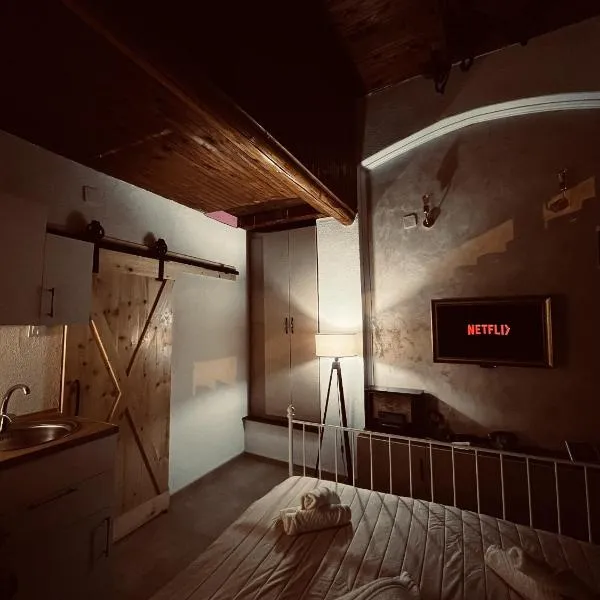 Riverside Apartment，位于比托拉的酒店