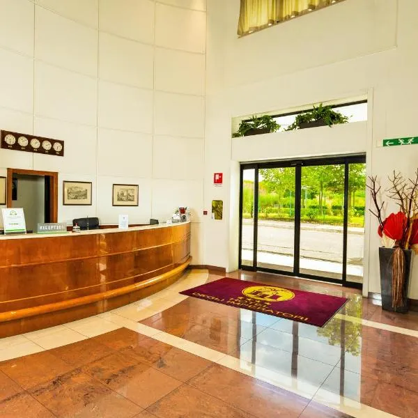 Hotel IMPERATORI，位于科尔桑塔科隆巴的酒店