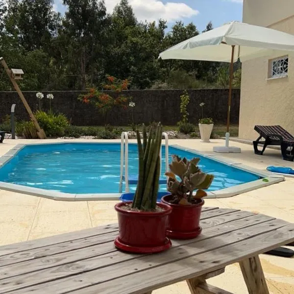 Maison Miranda nord Portugal，位于Represas的酒店