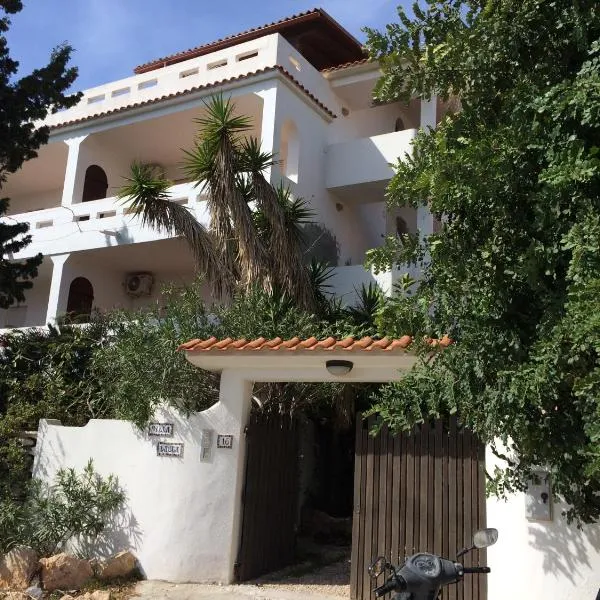 达卡拉公寓式酒店，位于Lampedusa的酒店