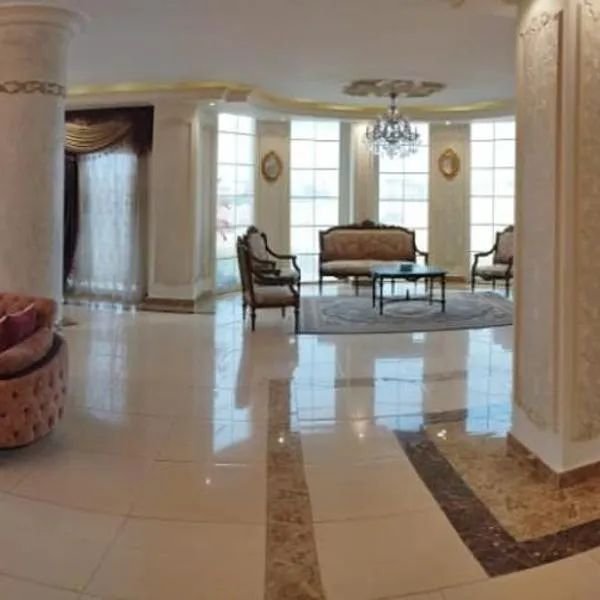 Luxury 3 bedrooms apartment for rent in a sheikh zayed compound，位于Kafr Abū ʼumaydah的酒店