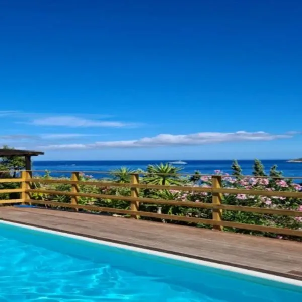 Villa Ray Beach，位于卡波利韦里的酒店