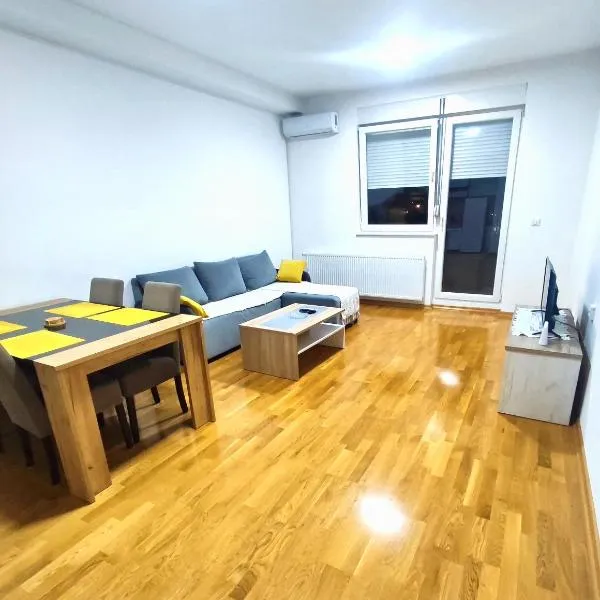 Apartment luxury Ub，位于Ub的酒店