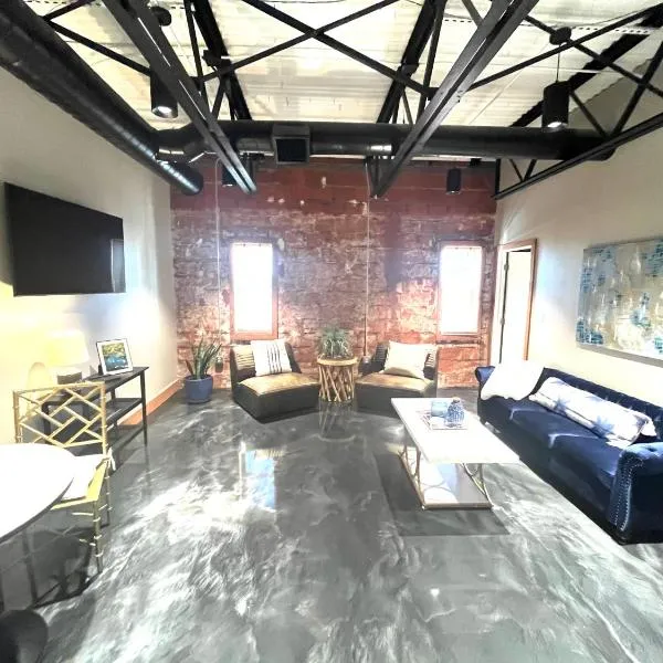 The Secret Cenote Hotel，位于Jacksonville的酒店
