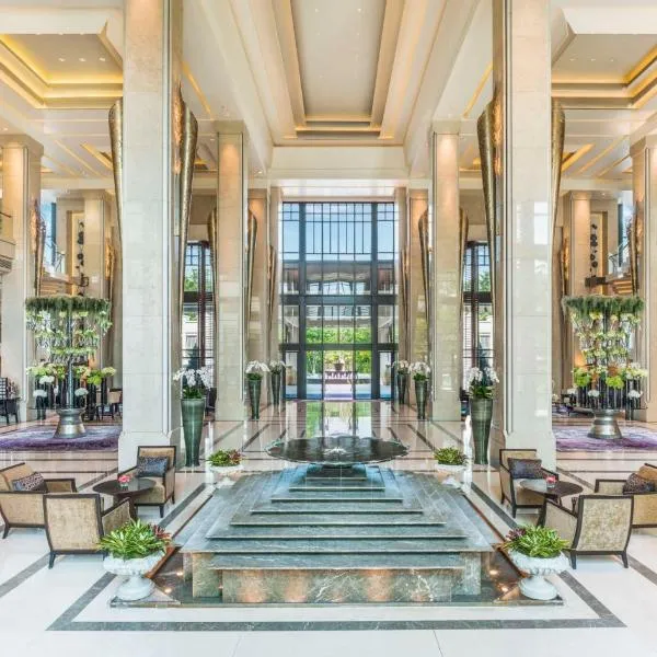 Siam Kempinski Hotel Bangkok，位于曼谷的酒店