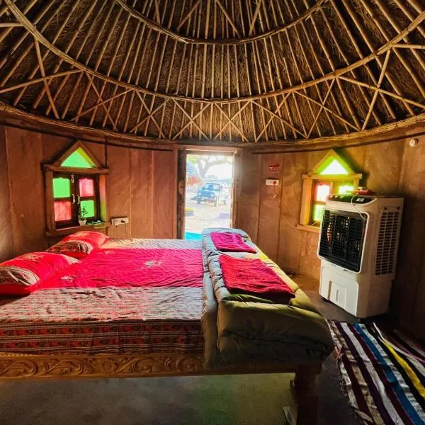 Osian Dhana Ram Ki Dhani HomeStay in Osian，位于Osiān的酒店