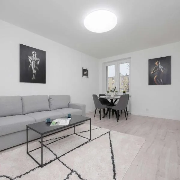 Wyjątkowy Apartament dla 4 osób by Noclegi Renters，位于普鲁什库夫的酒店