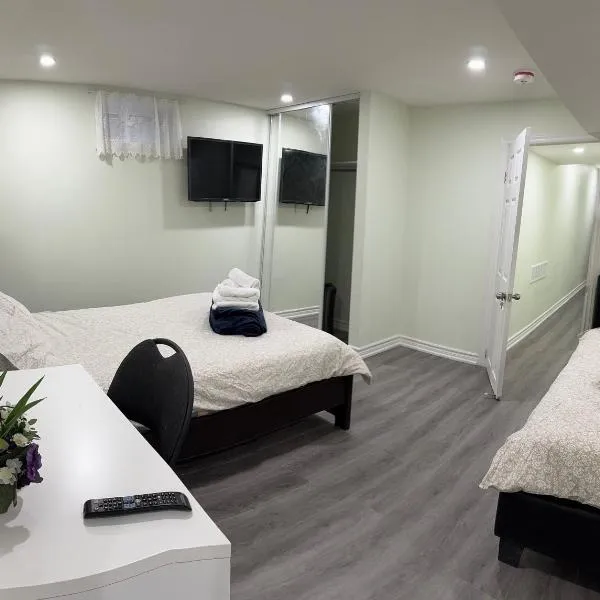 B02 luxurious suite，位于米西索加的酒店