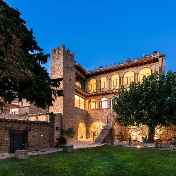 Casa Llobera 1792，位于La Pobla de Cérvoles的酒店