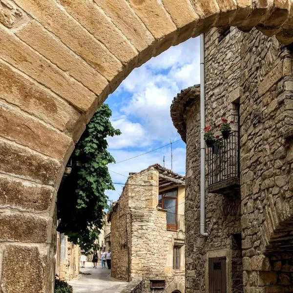 CAN PINÓS de GUIMERÀ，位于Guimerá的酒店