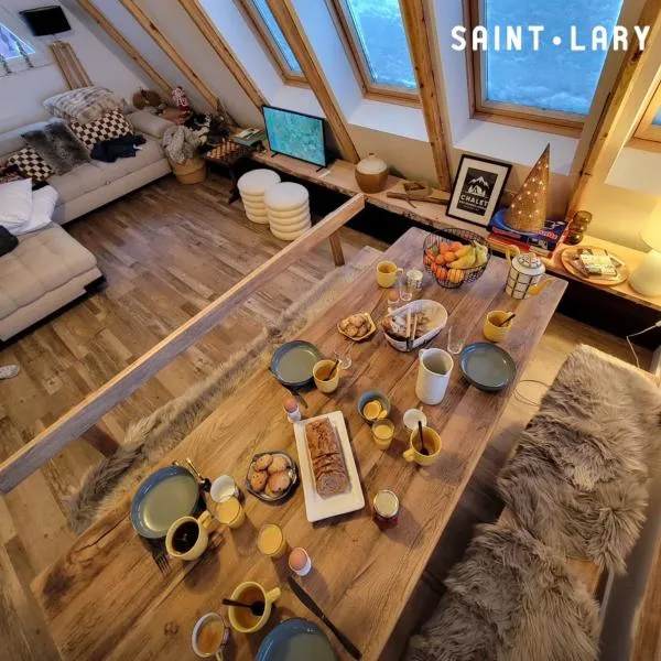 Chalet 6-8 pers St Lary Alt1700m -100mdespistes classé 4 étoiles，位于圣拉里苏朗的酒店