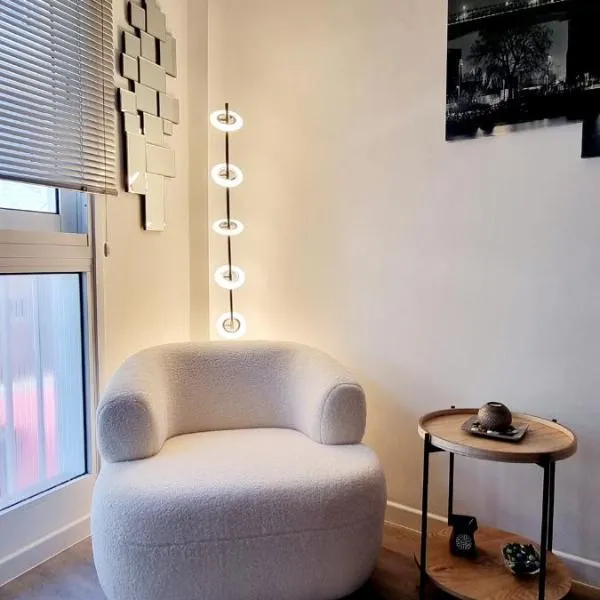 ALMAR We Go Puerto de Santiago! Private Rooms in modern shared Apartment - Habitaciones Privadas，位于圣地亚哥港的酒店