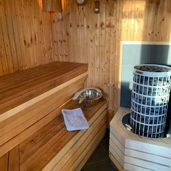 Cozy cottage with sauna in Öland，位于摩尔比兰加的酒店