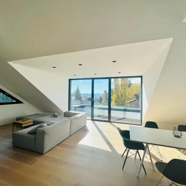 LAKE Loft Indigo - Design Ferienwohnung im Überlinger Kurviertel，位于于伯林根的酒店