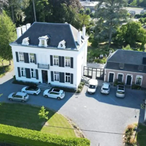 Chambres d'Hôtes des Rouets，位于Fourmies的酒店