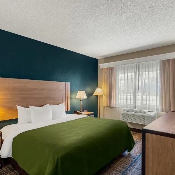 Quality Inn Denver Northeast Brighton，位于布赖顿的酒店