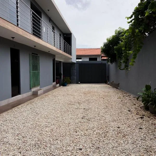 Quartos a 1km do centro de Pirenópolis，位于皮雷诺波利斯的酒店