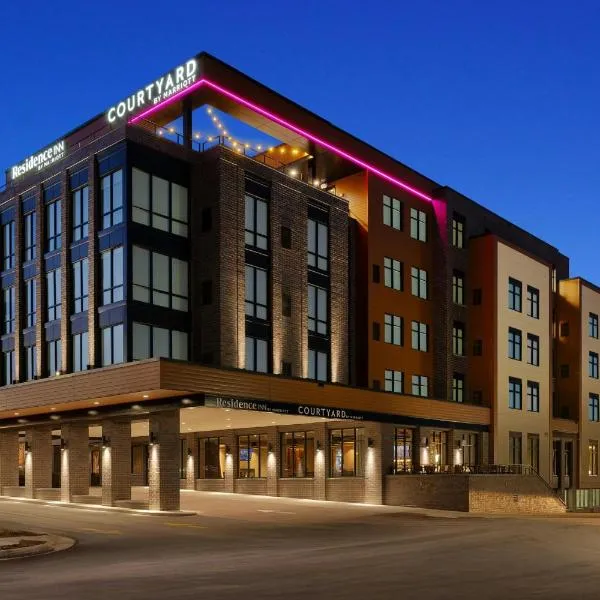 Courtyard by Marriott Milwaukee Brookfield at Poplar Creek，位于布鲁克菲尔德的酒店