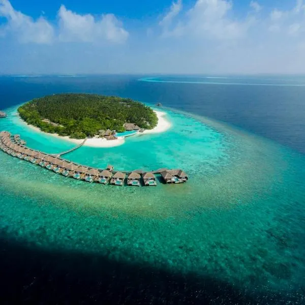 Dusit Thani Maldives - 50 percent discount on transfers for stays until 20 Dec 2025，位于芭环礁的酒店