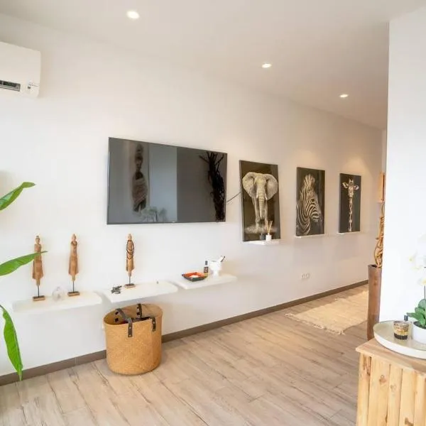 Condo Ouana with pool，位于Baie Nettle的酒店