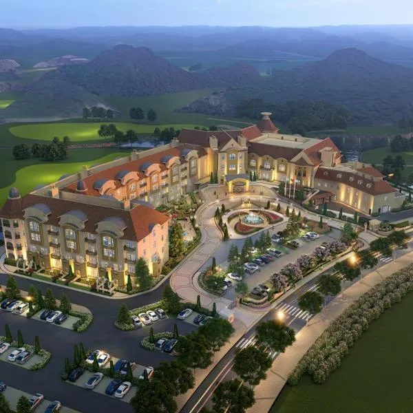 Legend Valley Hotel Ha Nam，位于Phủ Lý的酒店