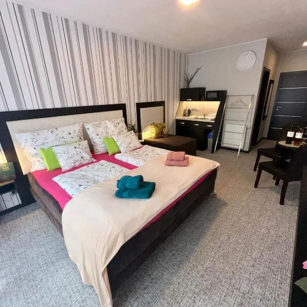 Privat Air - Pavcina Lehota，位于利普托斯基米库拉斯的酒店