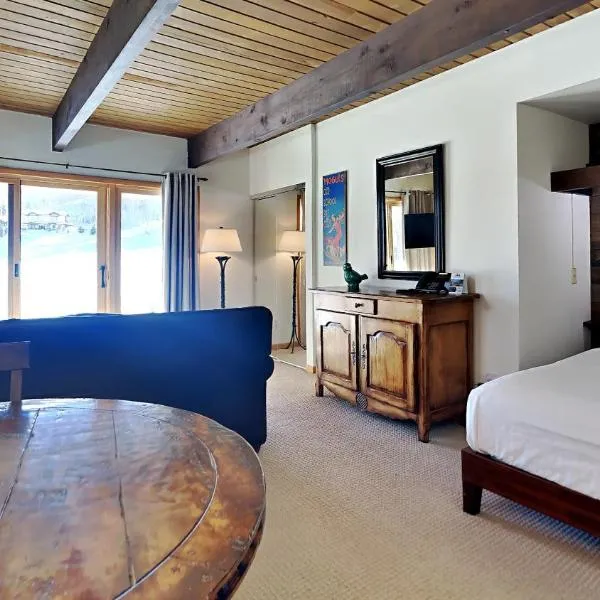 Timberline Condominiums Studio Deluxe Unit 118，位于斯诺马斯村的酒店