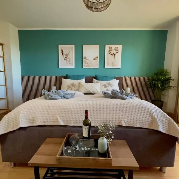 Ferienwohnung 1 im Beachhouse am Goitzschesee - strandnah, familienfreundlich & komfortabel，位于比特费尔德的酒店