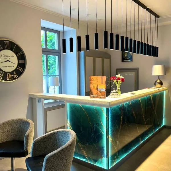 Hotel Zur Kaiserpfalz，位于Wohlmirstedt的酒店
