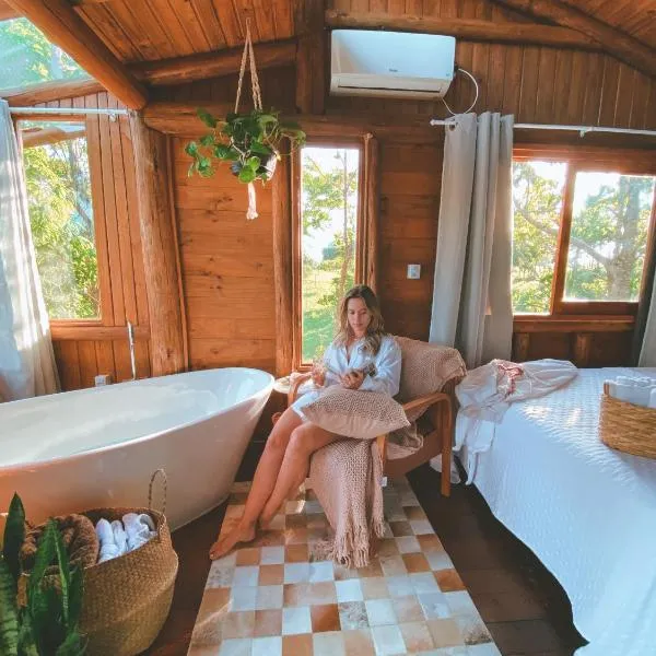 Chalés Itapeva Ecovillage，位于托雷斯的酒店