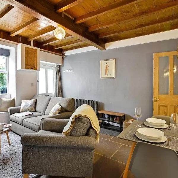 Waterview Cottage - a peaceful riverside location，位于霍姆弗斯的酒店