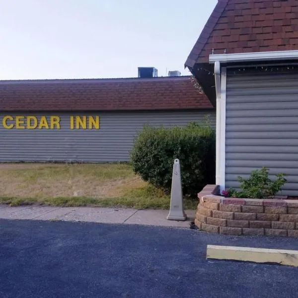 Cedar Inn Motel，位于Cavalier的酒店