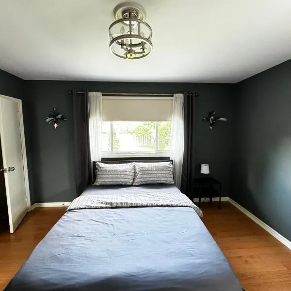 Room in Sudbury - request parking before booking，位于萨德伯里的酒店