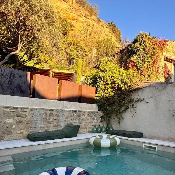 CaBaNa 52 La chambre Proche Lourmarin，位于卡代纳的酒店