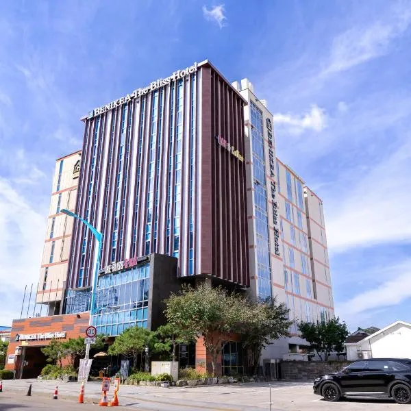 贝尼吉亚极乐酒店，位于仁川市的酒店
