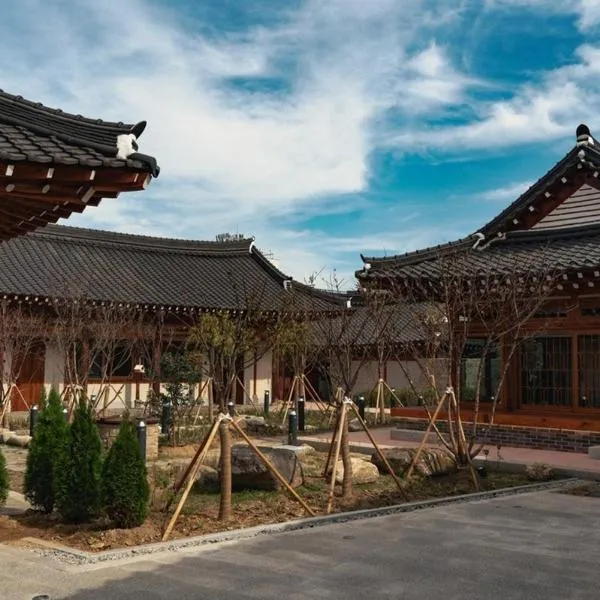 Myeongjigak，位于南原市的酒店