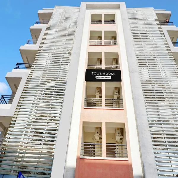 Super Townhouse Hinjewadi，位于辛加瓦迪的酒店