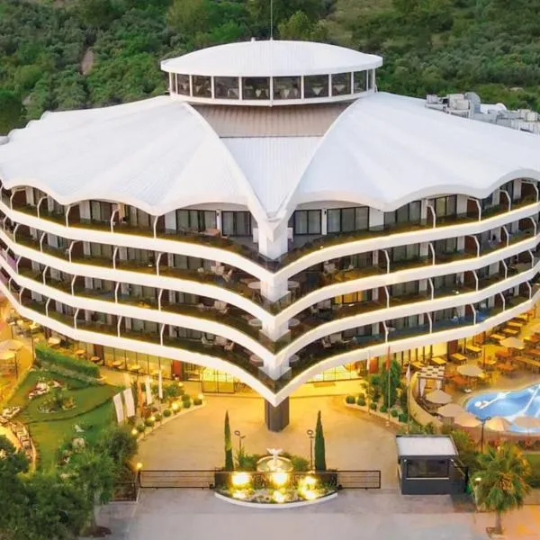 Seven For Life Thermal Hotel，位于库萨达斯的酒店